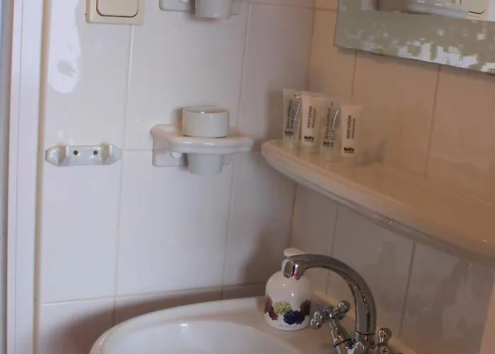 Kerstins Oda ve Kahvaltı